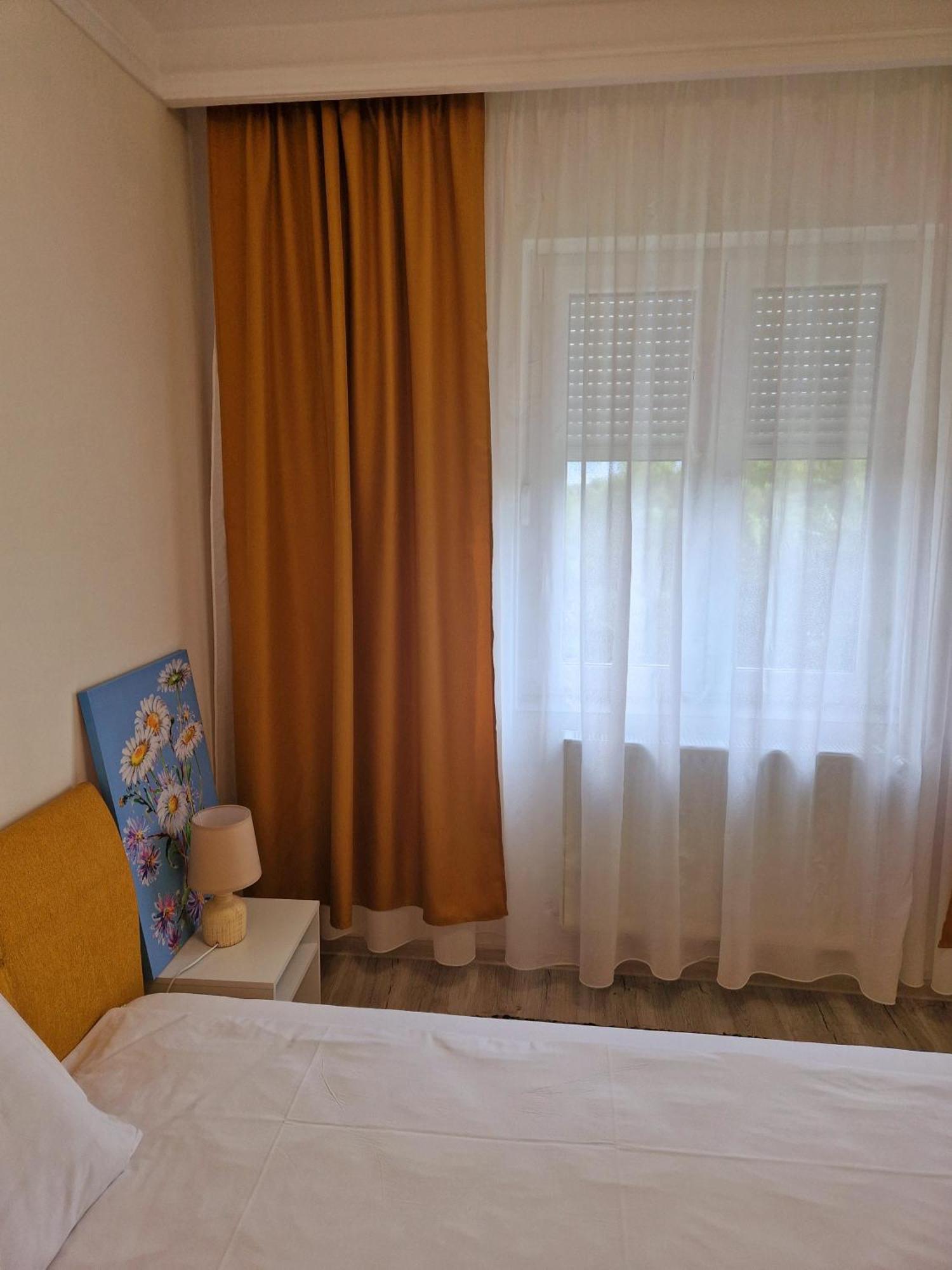 Ori Modern Apart Malul Muresului , Arad Exterior foto